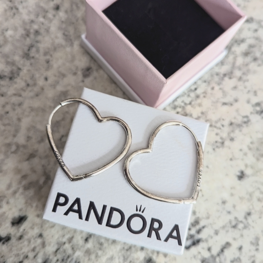 Pandora loved heart earrings